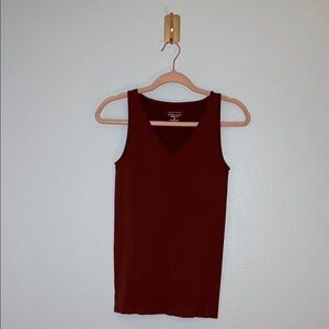 Zenana Outfitters V-Neck Tank Top - Deep Red